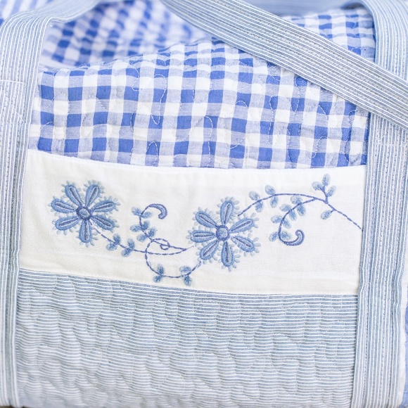 April Cornell Picnic Patchwork Duffle Bag Lg 1 Pc - Picture 4 of 4